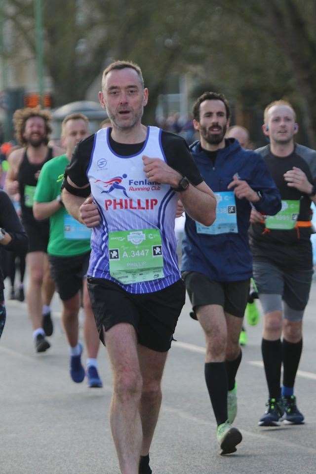Phillip Clarke (31785002)