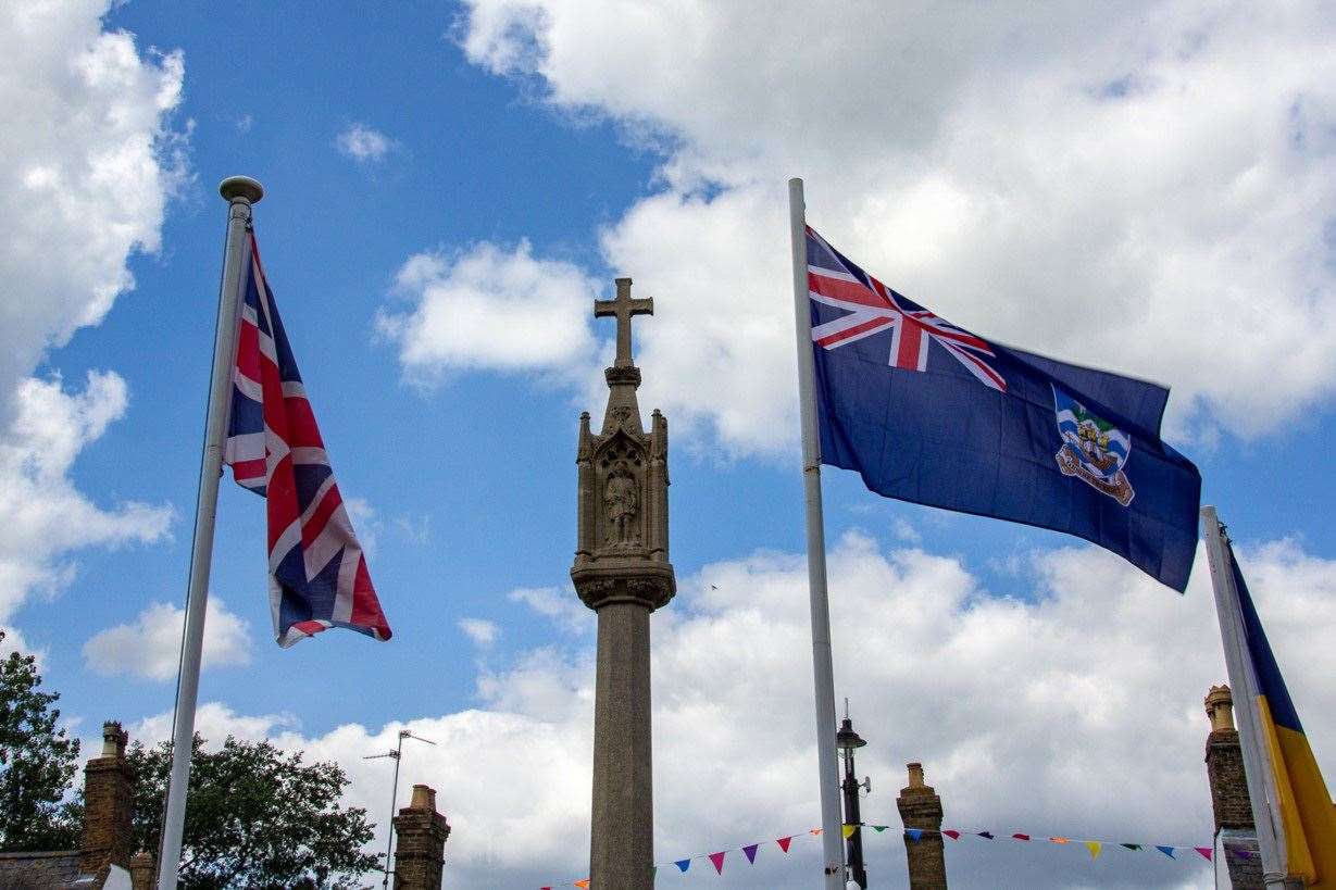 Chatteris Branch Royal British Legion held a short service of Remembrance to mark the 40th Anniversary of the end of the Falklands War. Photos: tina Prior. (57397251)